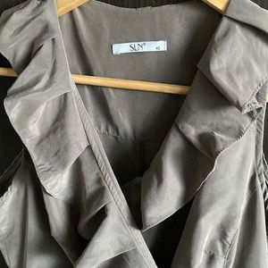 SLN taupe size 40 dress with ruffles and pockets